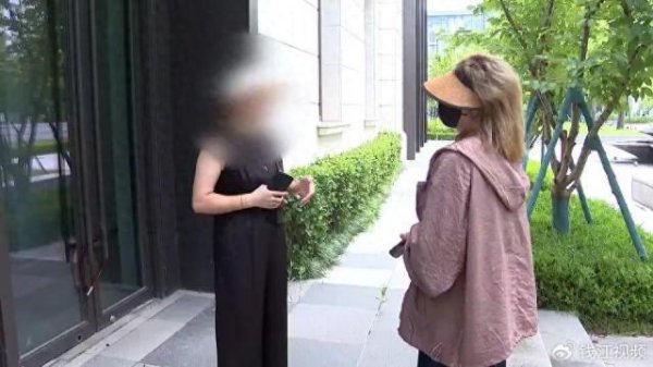 大彩配资 例假刚结束就去游泳，不料大出血，女子认为游泳馆没有尽到提醒义务，向场馆索赔